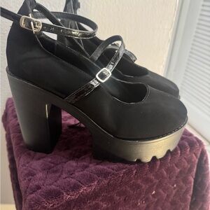 Elegant Black Platform Heels